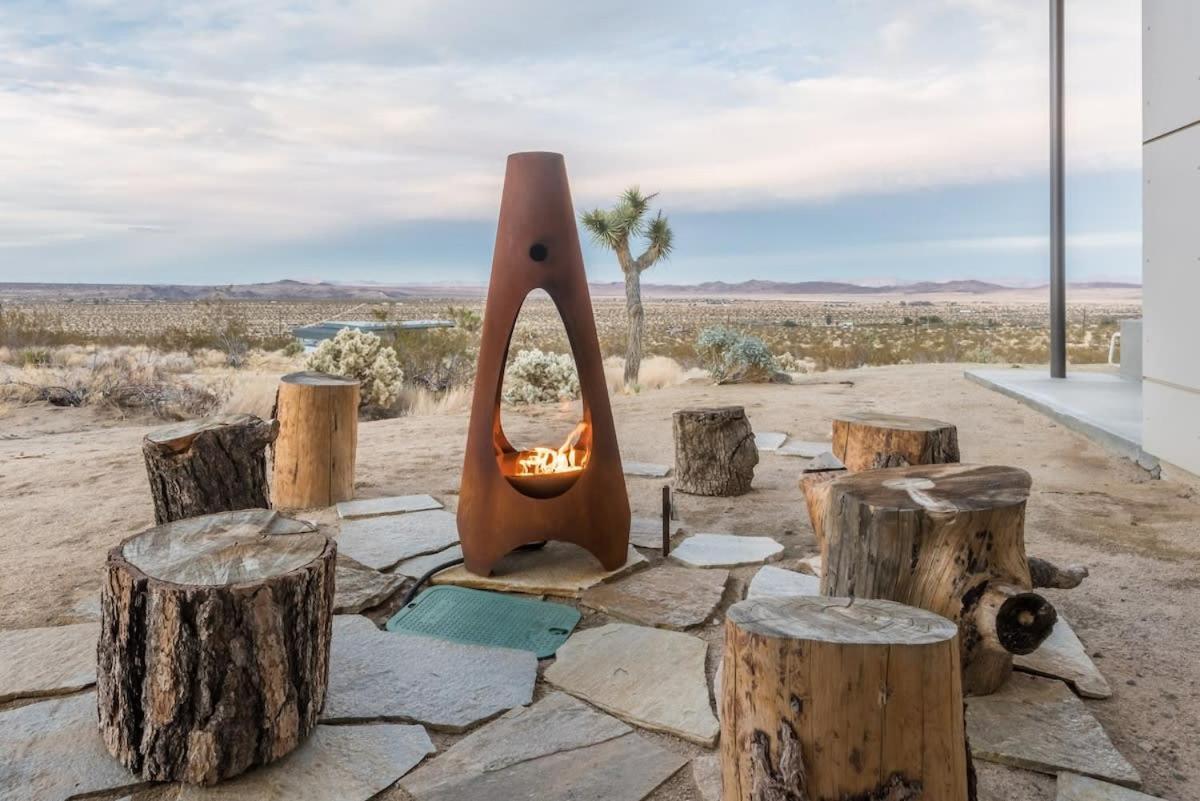 Вилла Solis Joshua Tree Urban Design Casita And Cowboy Pool Экстерьер фото